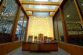 Narayani Revtree - Resort & Villa