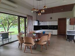 Narayani Revtree - Resort & Villa