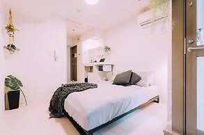Minimalist Loft 505