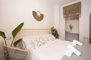 Naim Guest House Nerja