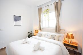 Naim Guest House Nerja