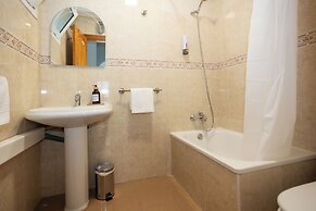 Naim Guest House Nerja