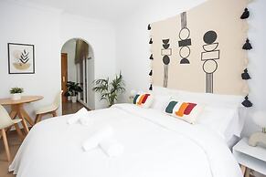 Naim Guest House Nerja