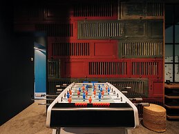 KURVE Apartments & Lounge