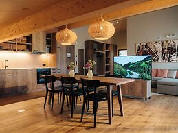 KURVE Apartments & Lounge