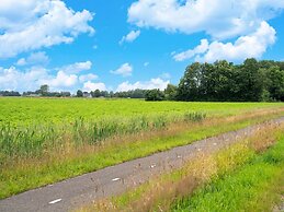 Luxury Holiday Home Veluwe With Sauna and hot tub