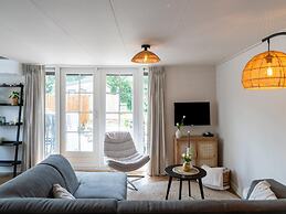 Cozy Villa w/ Sauna and BBQ