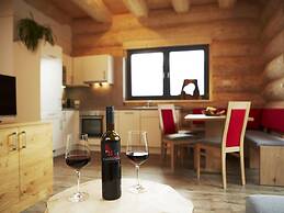 Cosy, Modern Canadian Wooden Chalet