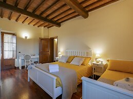 Timeless Tuscan Holiday Stay