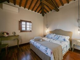 Timeless Tuscan Holiday Stay