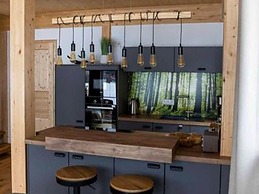 Chalet With Whirlpool tub