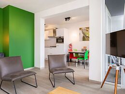 Apartment Near Sneekermeer With Marina Access