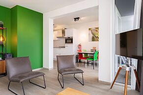 Apartment Near Sneekermeer With Marina Access