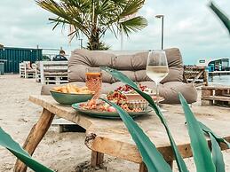 Apartment Near Sneekermeer With Marina Access