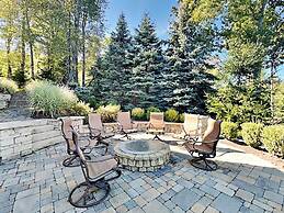 Magnificent Mountain Lodge by Taylor Made Deep Creek