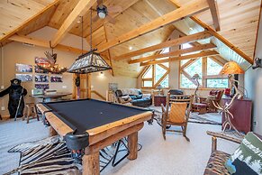 Magnificent Mountain Lodge by Taylor Made Deep Creek
