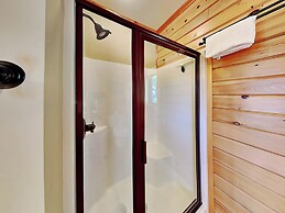 Magnificent Mountain Lodge by Taylor Made Deep Creek