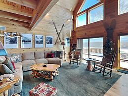 Magnificent Mountain Lodge by Taylor Made Deep Creek