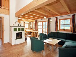 Serene Chalet in Konigsleiten With Swimming Pool