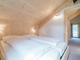 Exclusive Chalet With Whirlpool