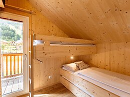 Tasteful Chalet Near ski Slope