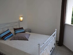 Spacious Holiday Home With Pool