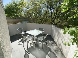 Spacious Holiday Home With Pool