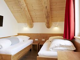 Wooden Chalet With Terrace in Ladis