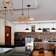 Cyrilo's Palace Hotel