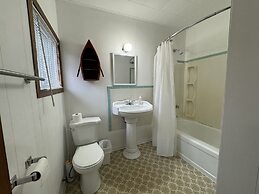 Lake Sparrow Guest House Inc