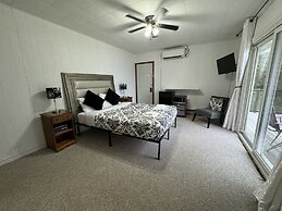 Lake Sparrow Guest House Inc