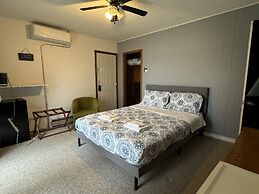 Lake Sparrow Guest House Inc