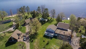 Lake Sparrow Guest House Inc