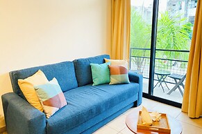 Bambu Residencial with Pool Near Beach