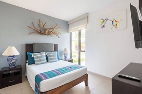Bambu Residencial with Pool Near Beach