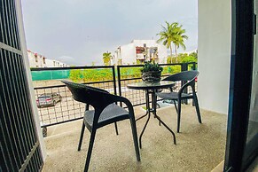 Bambu Residencial with Pool Near Beach