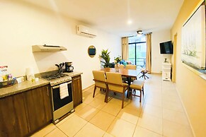 Bambu Residencial with Pool Near Beach