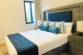 Bambu Residencial with Pool Near Beach