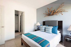 Bambu Residencial with Pool Near Beach