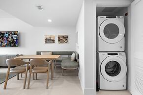 Luxury Condo in Downtown Miami