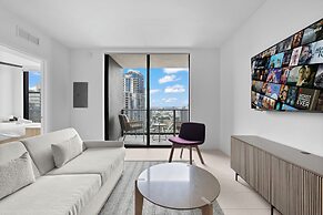 Luxury Condo in Downtown Miami