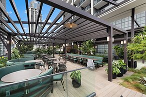 Luxury Condo in Downtown Miami