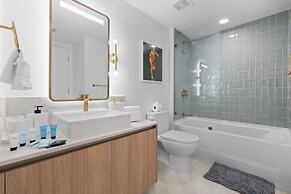 Luxury Condo in Downtown Miami