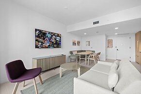 Luxury Condo in Downtown Miami