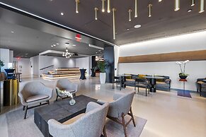 Luxury Condo in Downtown Miami