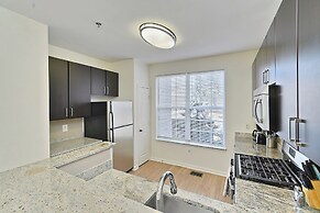 Great location in Virginia Tysons area 2 bedroom