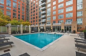 Luxury Apartment in heart of Reston 1 bedroom 
