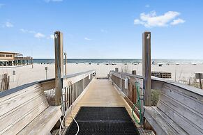 Seawind 1208 Beach Front 3 2 Zero Entry Pool