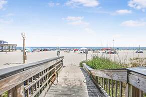 Seawind 1208 Beach Front 3 2 Zero Entry Pool