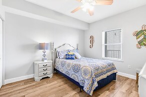 Seawind 1208 Beach Front 3 2 Zero Entry Pool